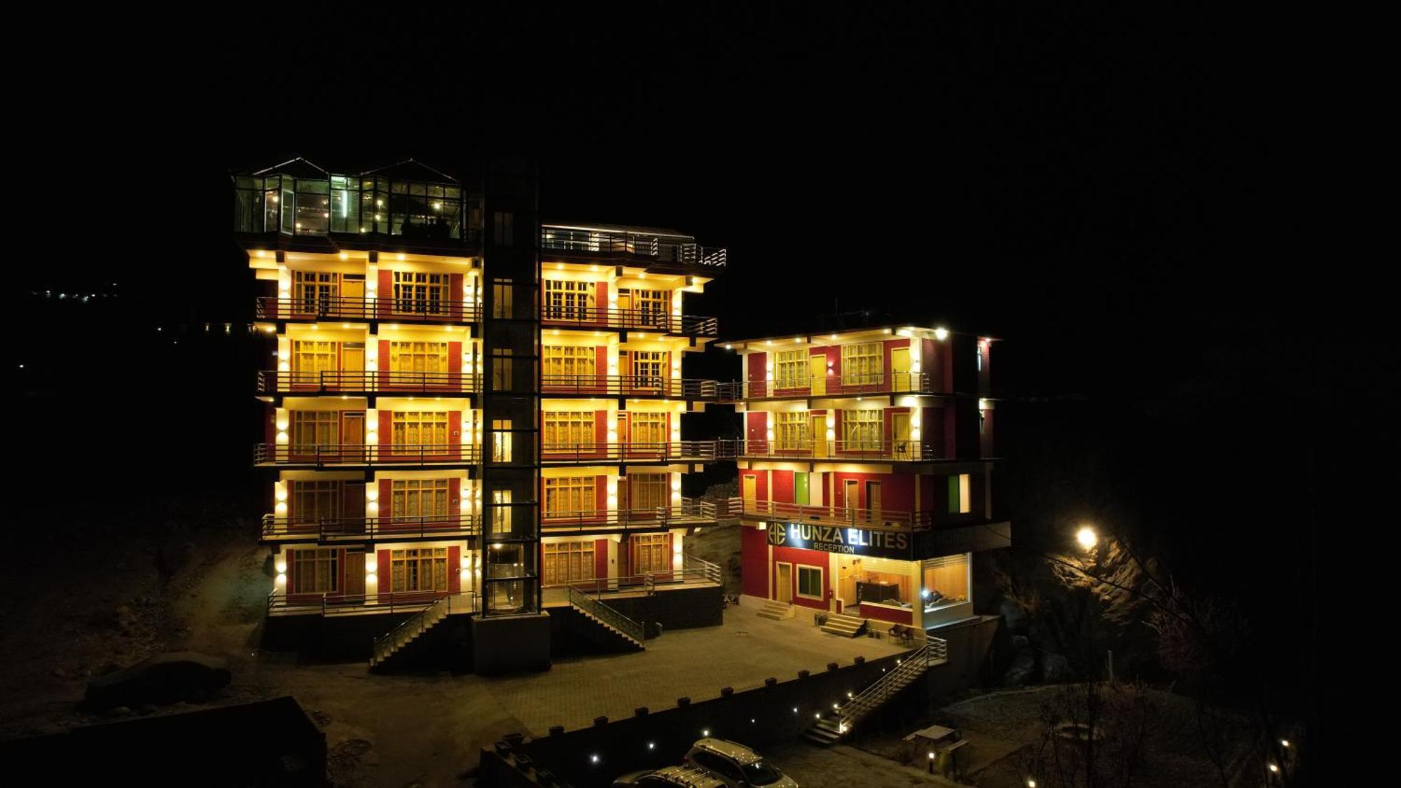 Hunza Elites By Orane Hotell Karimabad  Exteriör bild